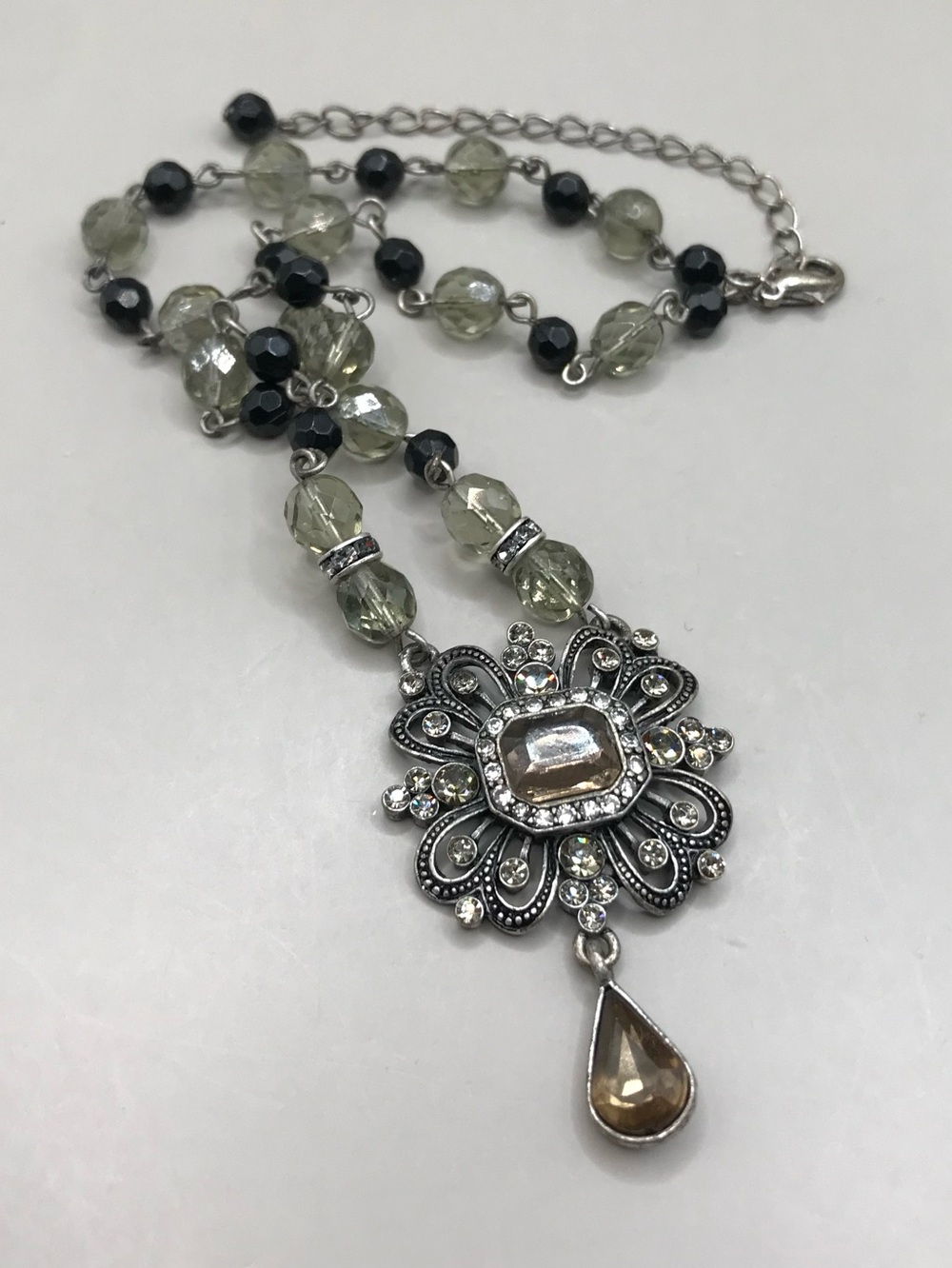 Avon Antique Silver-Tone Floral Design Drop Necklace - Picture 4 of 7